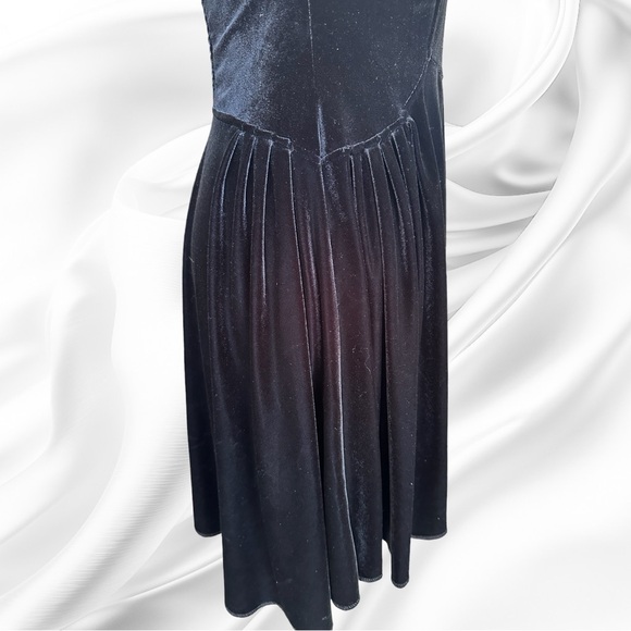 Free People Intimately Nightshade Black Velvet Lace High Low Mini Dress Size SP - Picture 9 of 11